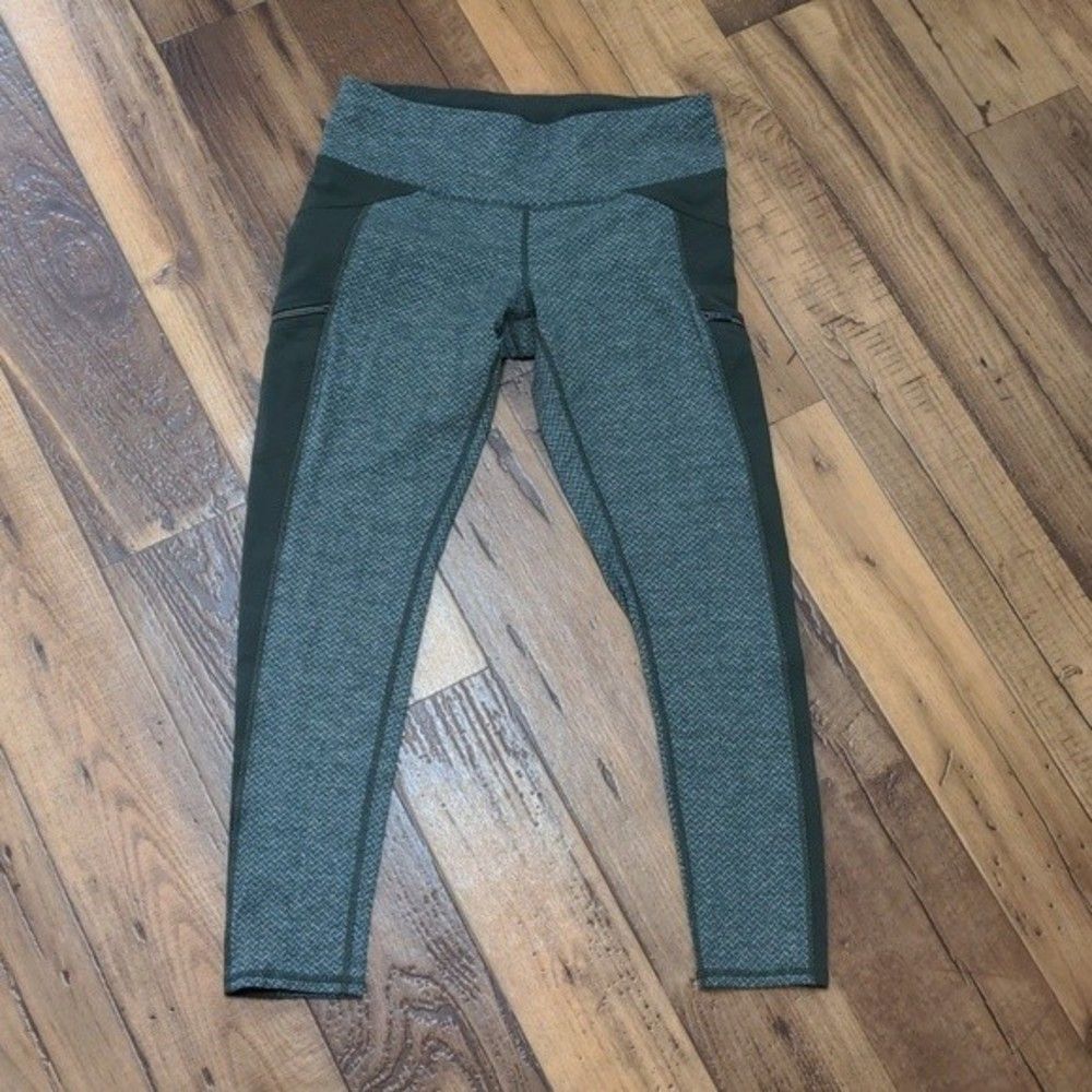 Athleta Criss-Cross Drifter Tight, Olive Green
